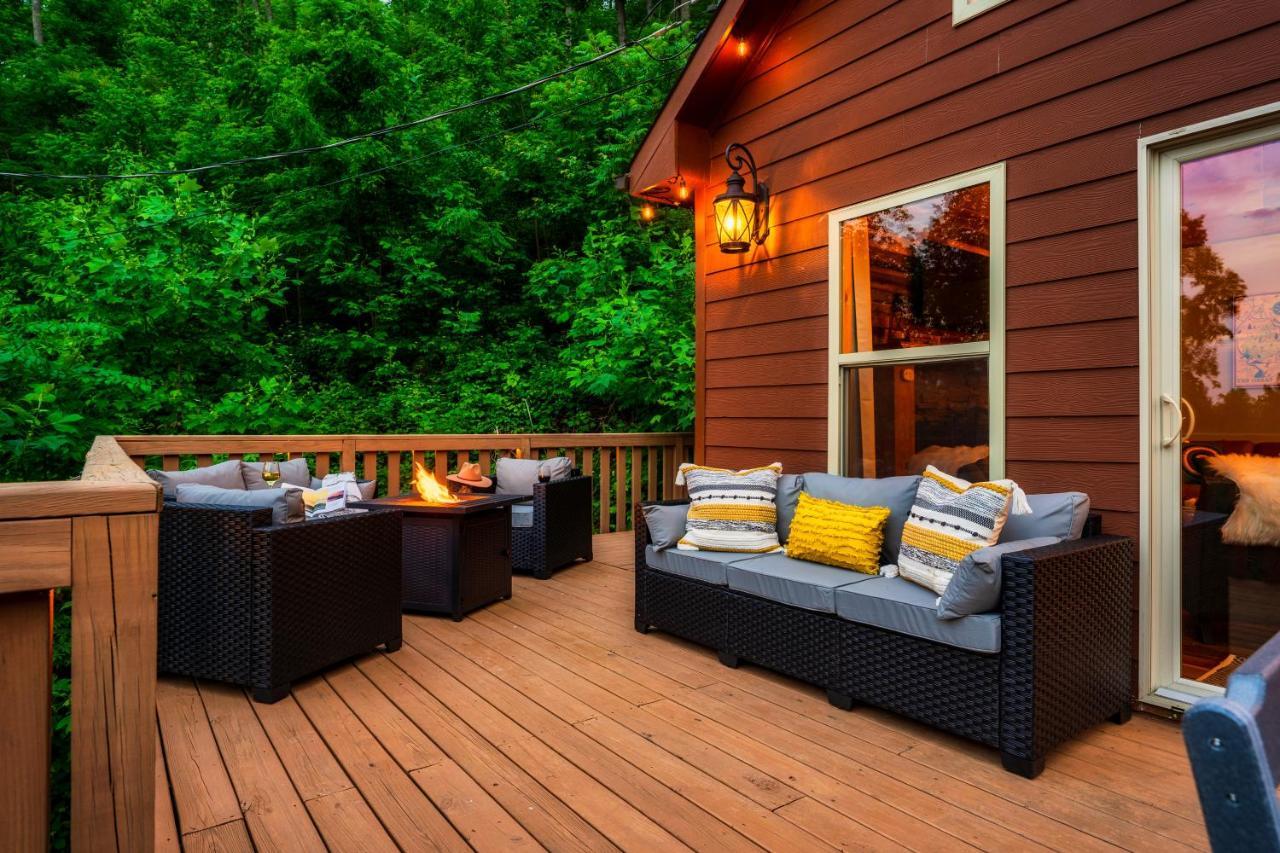 Mountainside - New Luxury Cabin-Fire Table-Hot Tub-3 Pools-Ps5-Bears Гатлинбург Экстерьер фото
